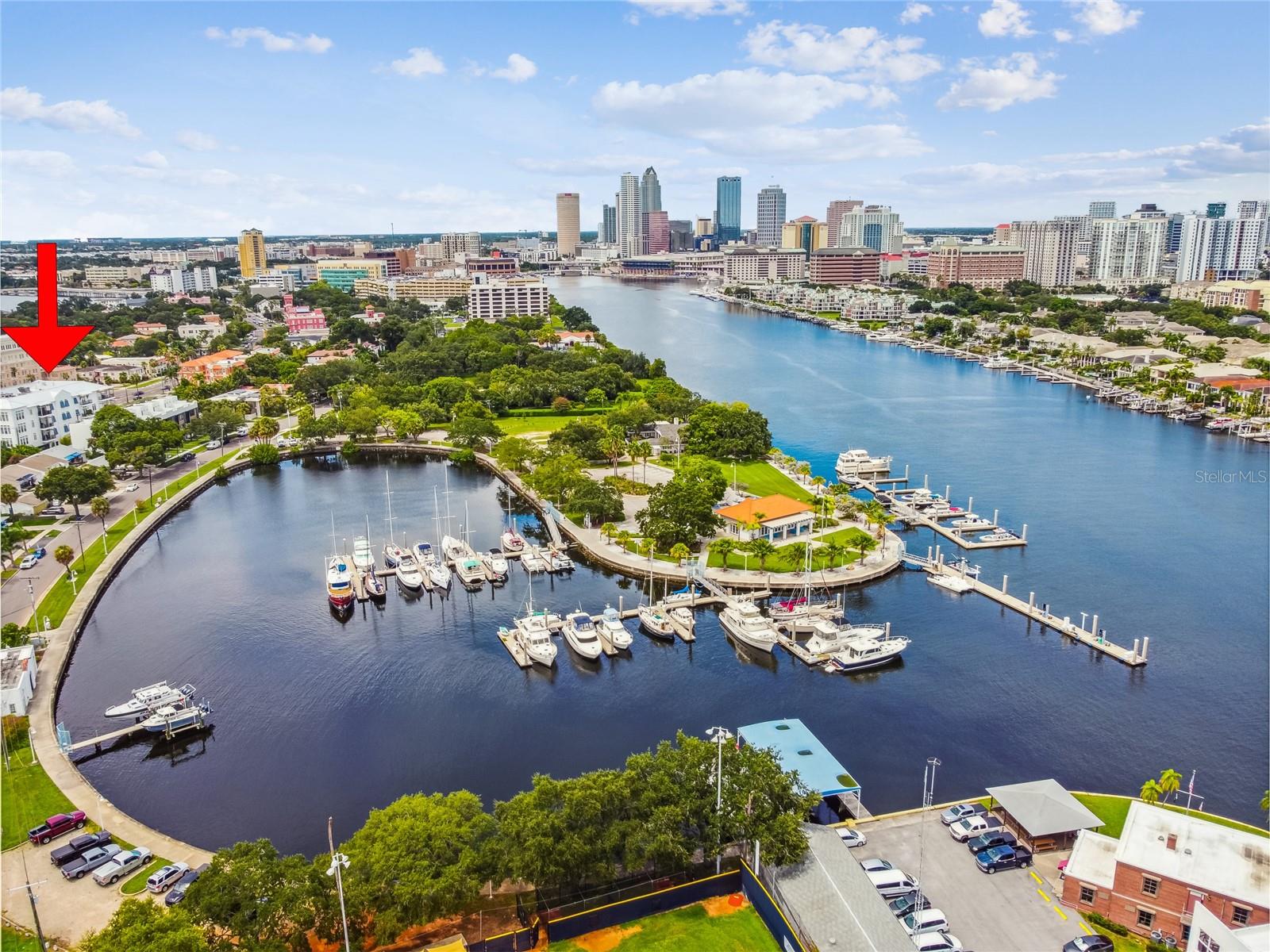 91 DAVIS BLVD #301