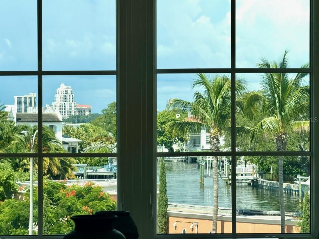91 DAVIS BLVD #301
