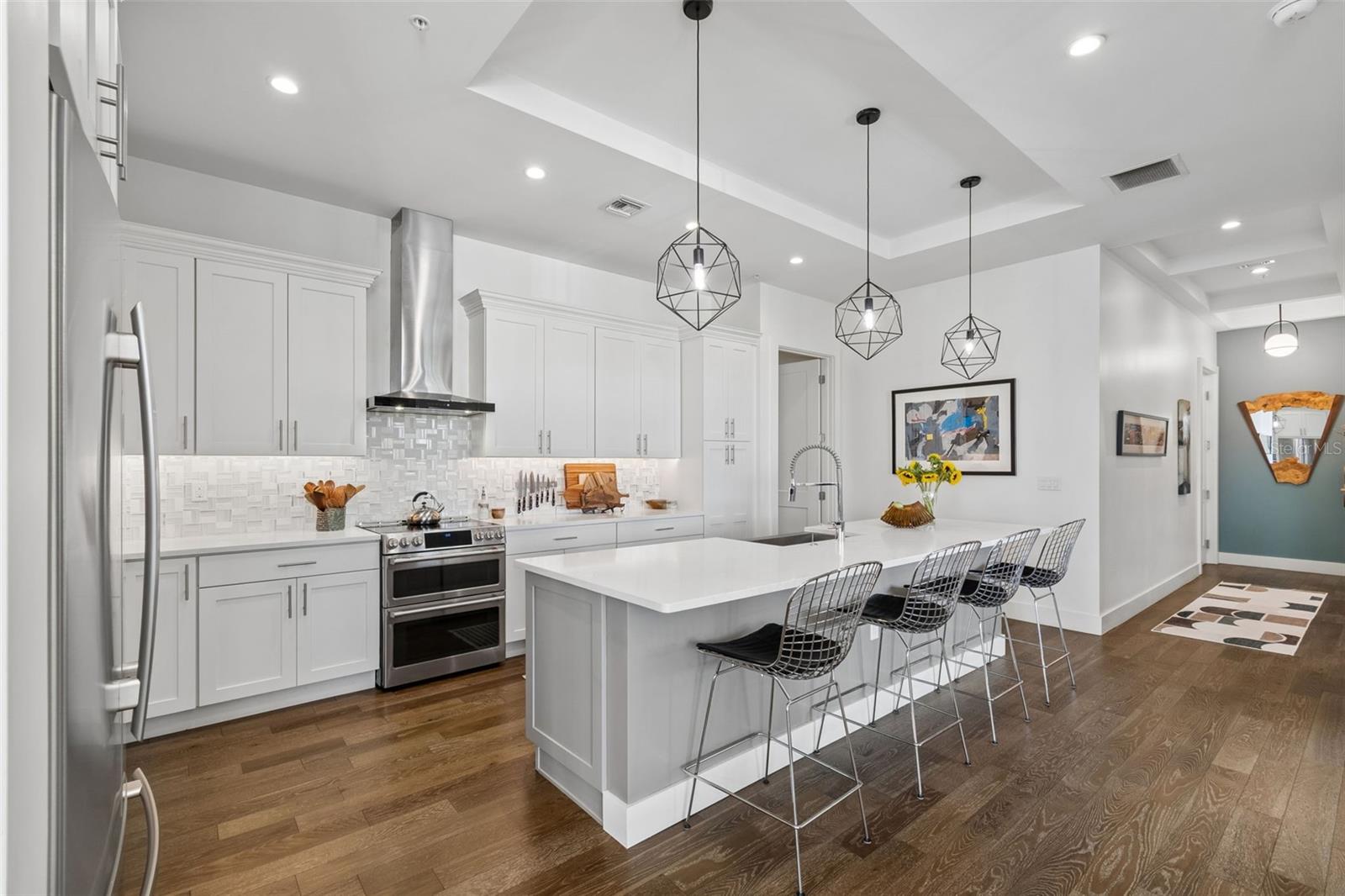 91 DAVIS BLVD #301