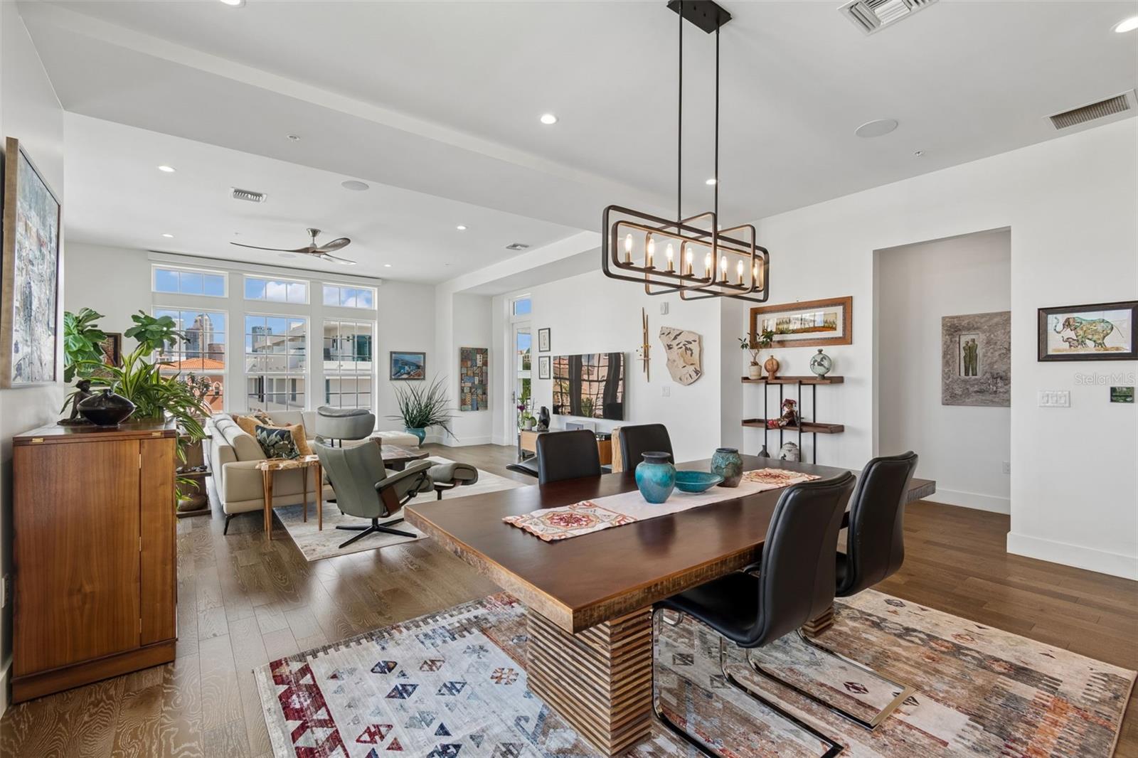 91 DAVIS BLVD #301
