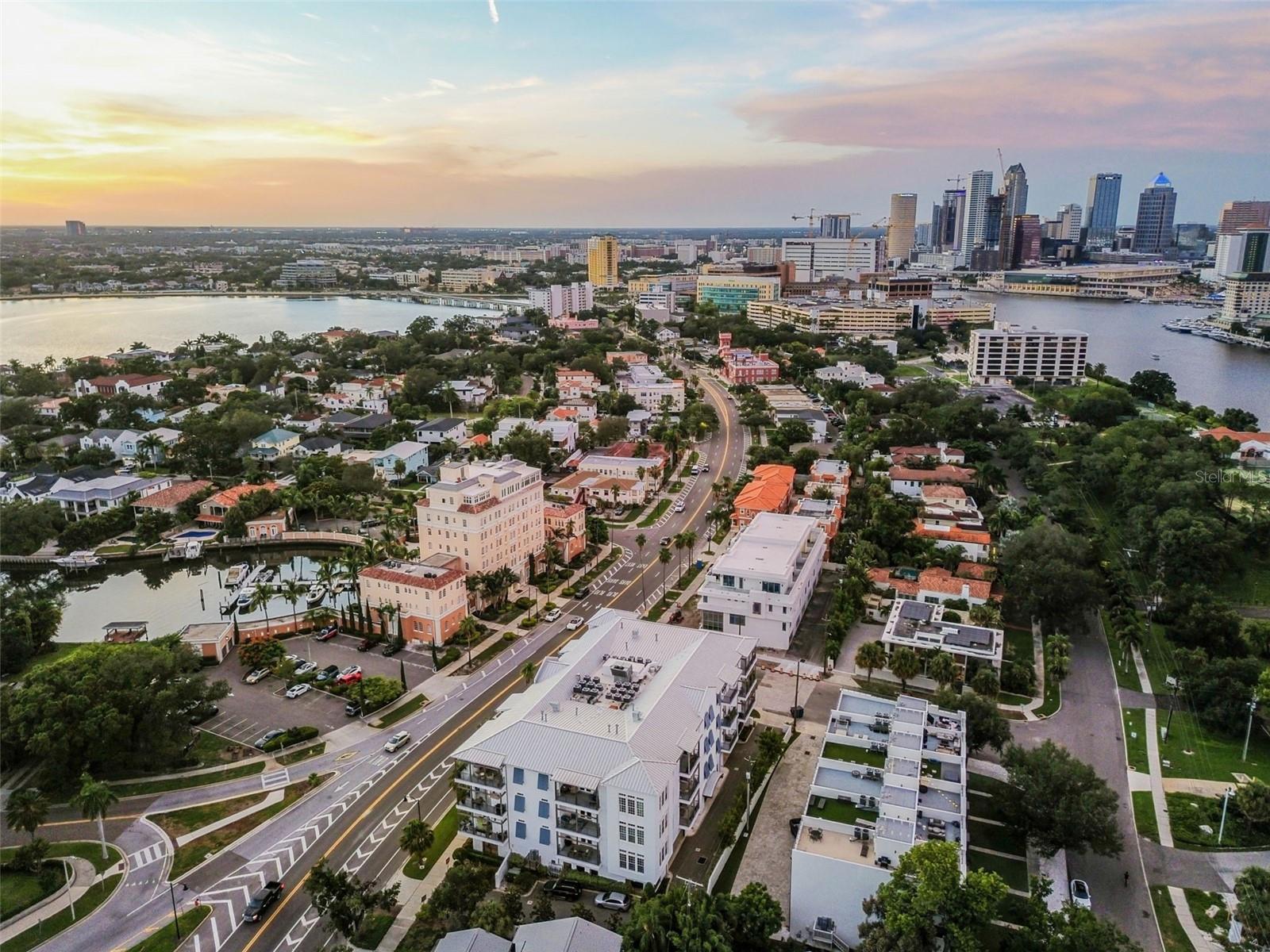 91 DAVIS BLVD #301