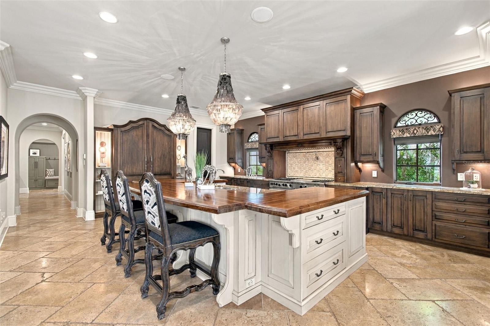 58 MARTINIQUE AVE #1/2