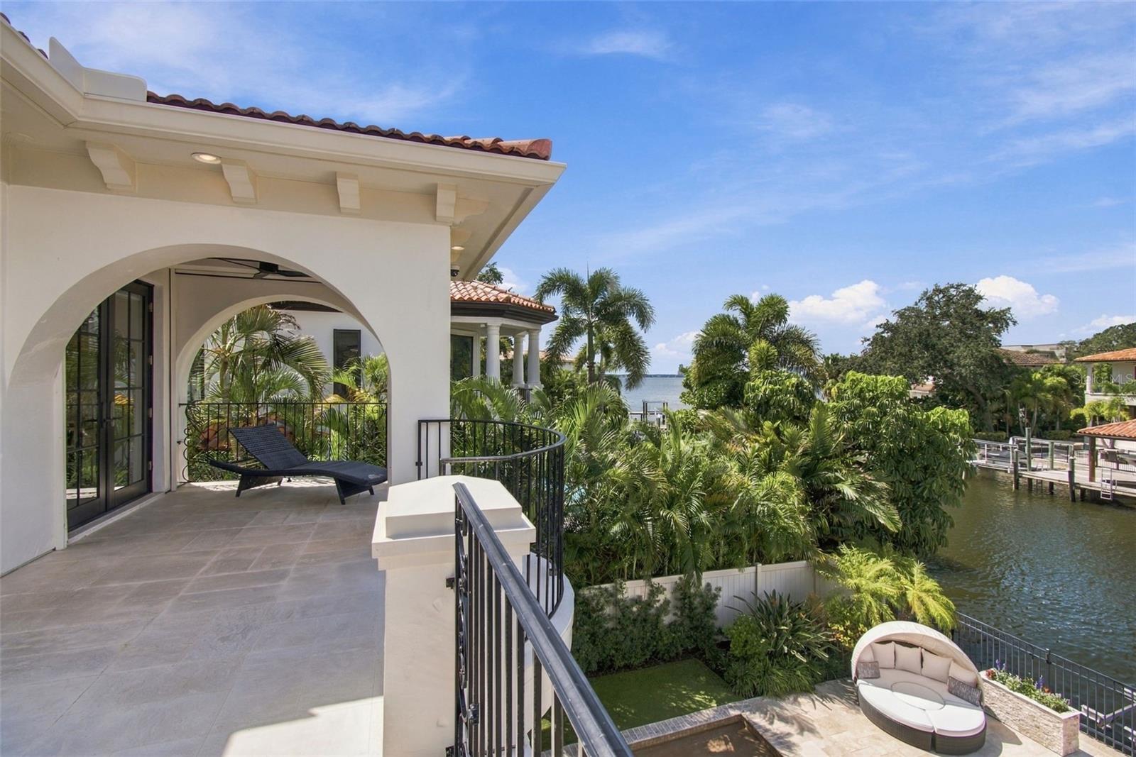 58 MARTINIQUE AVE #1/2