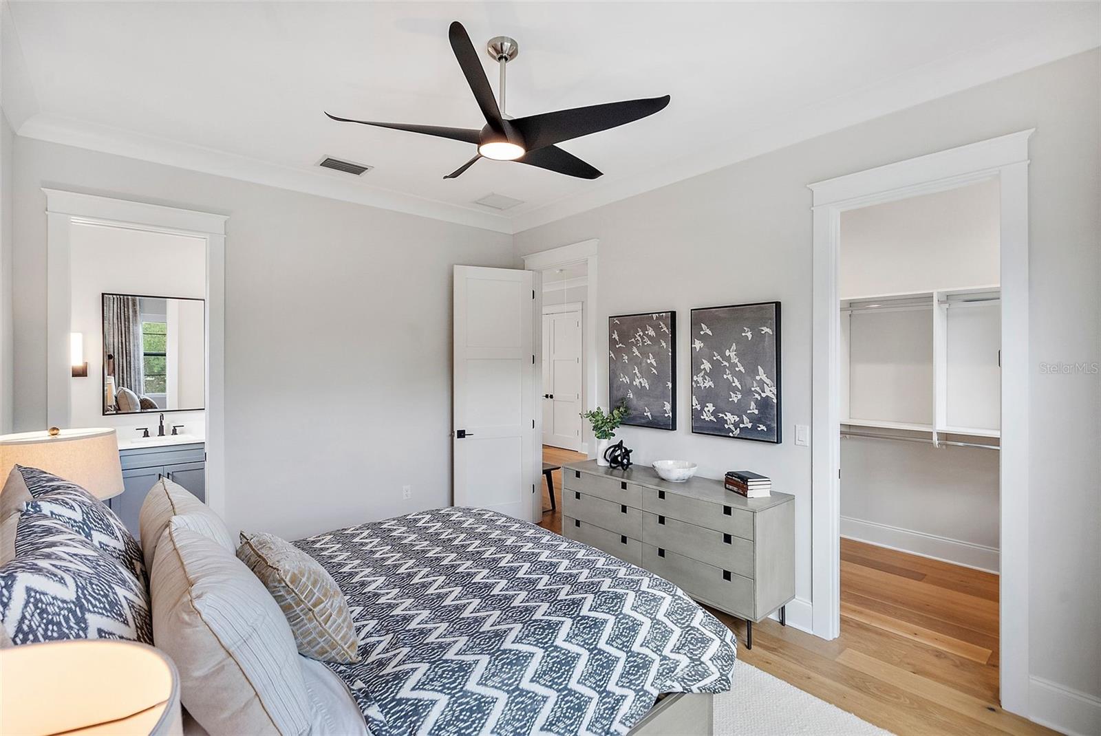 4109 W INMAN AVE