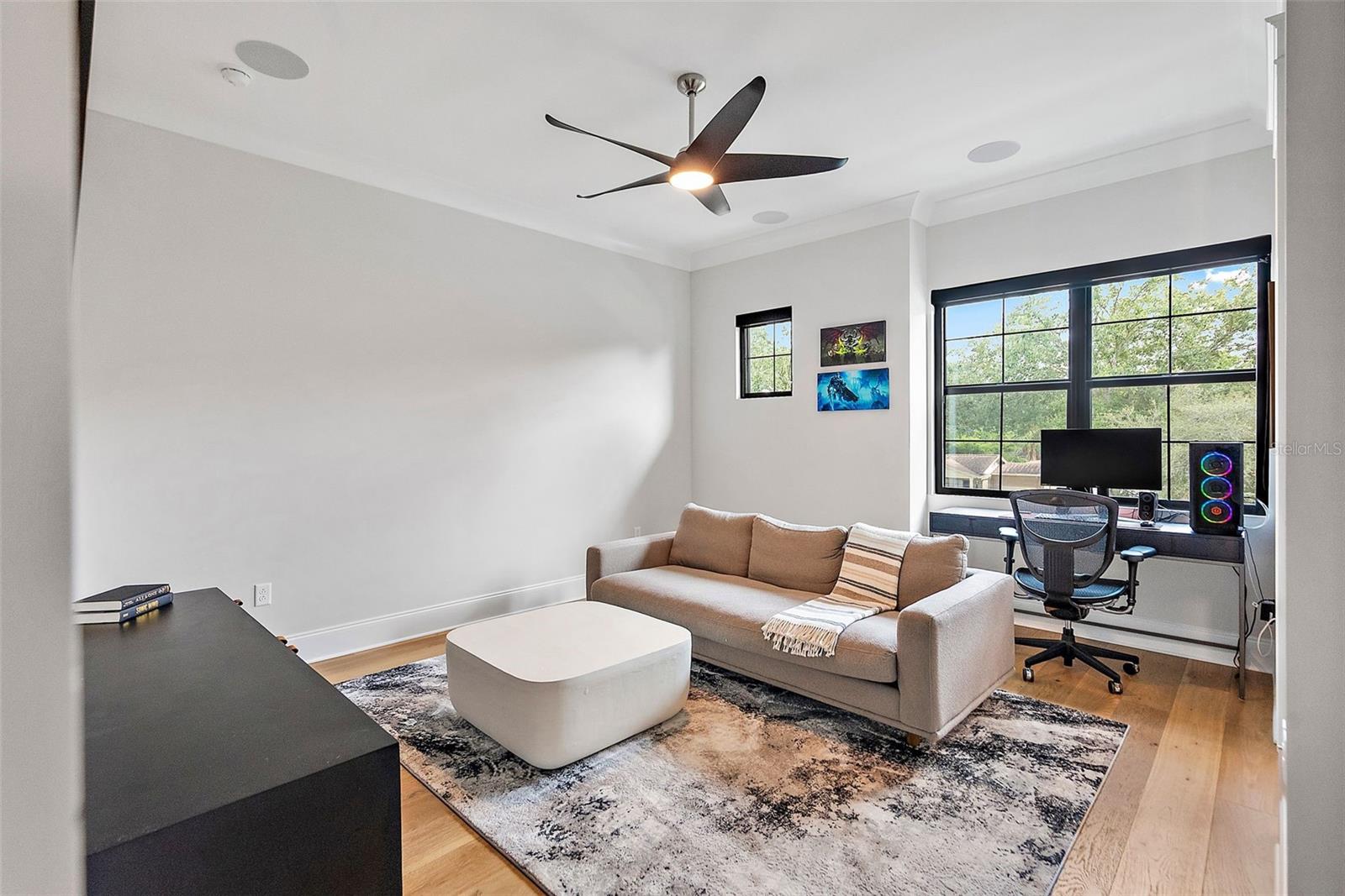 4109 W INMAN AVE
