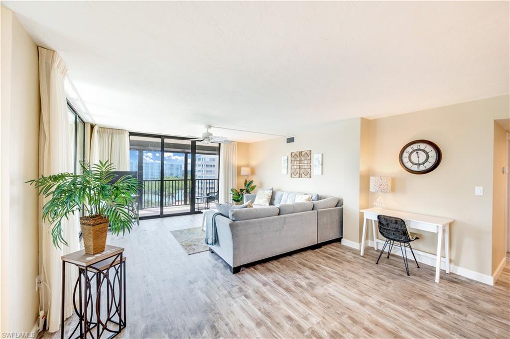 15 Bluebill AVE # 906
