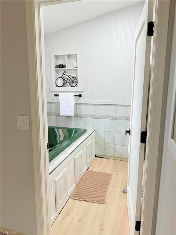 337 Emerald Bay CIR U1