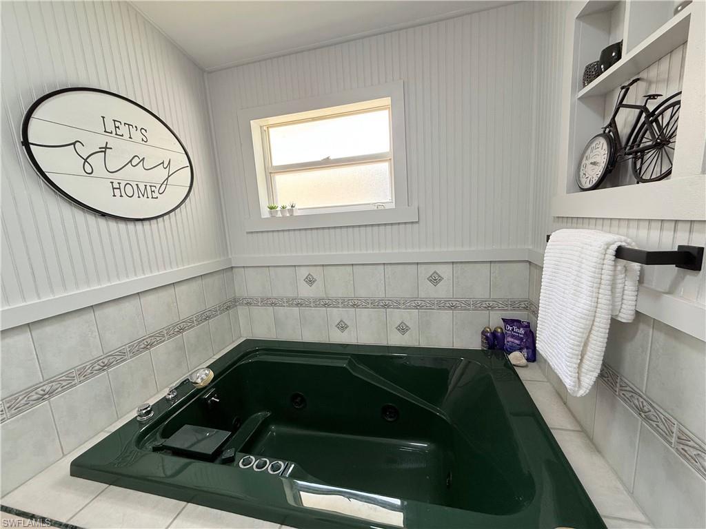 337 Emerald Bay CIR U1