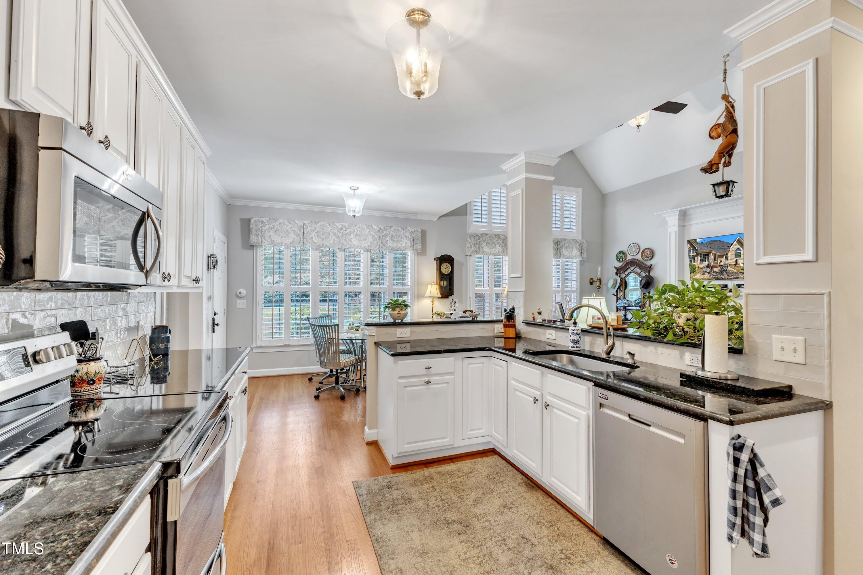 4024 Gumleaf Drive