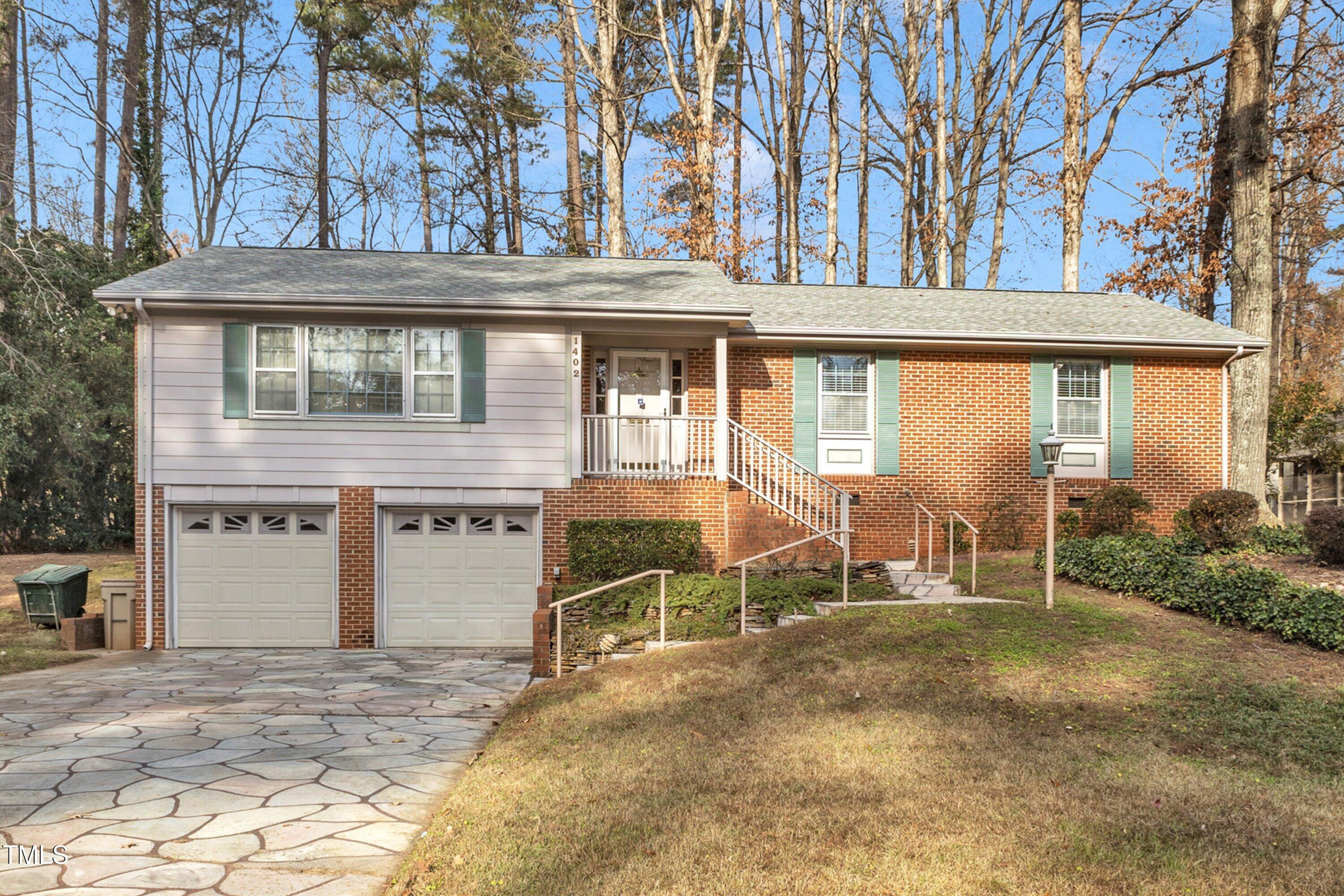1402 Buckingham Road