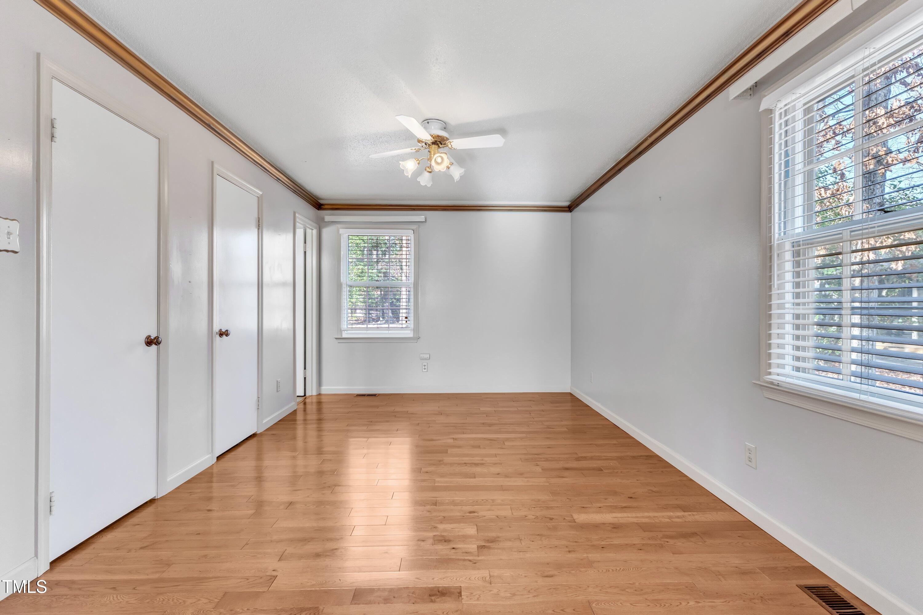 1402 Buckingham Road