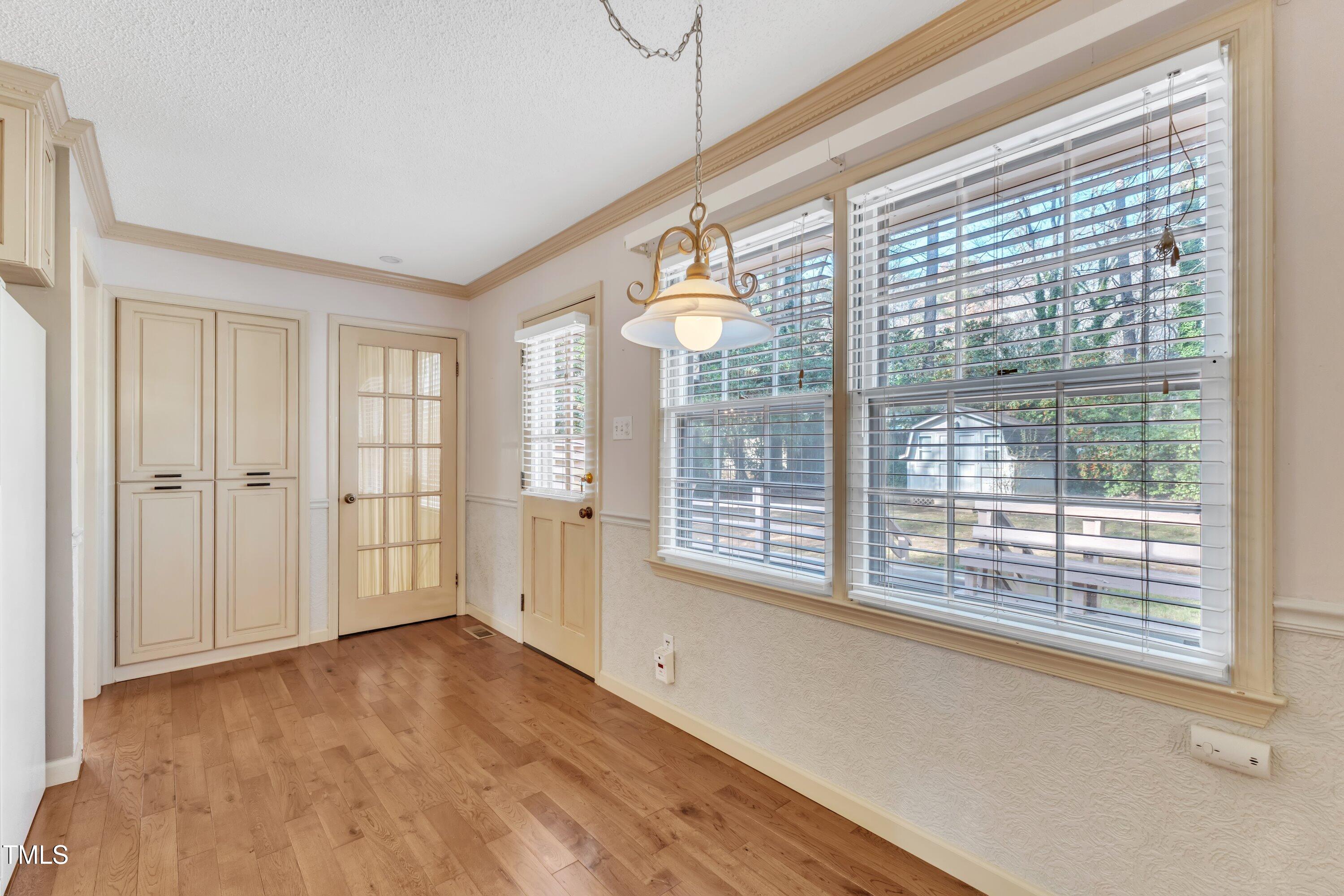 1402 Buckingham Road