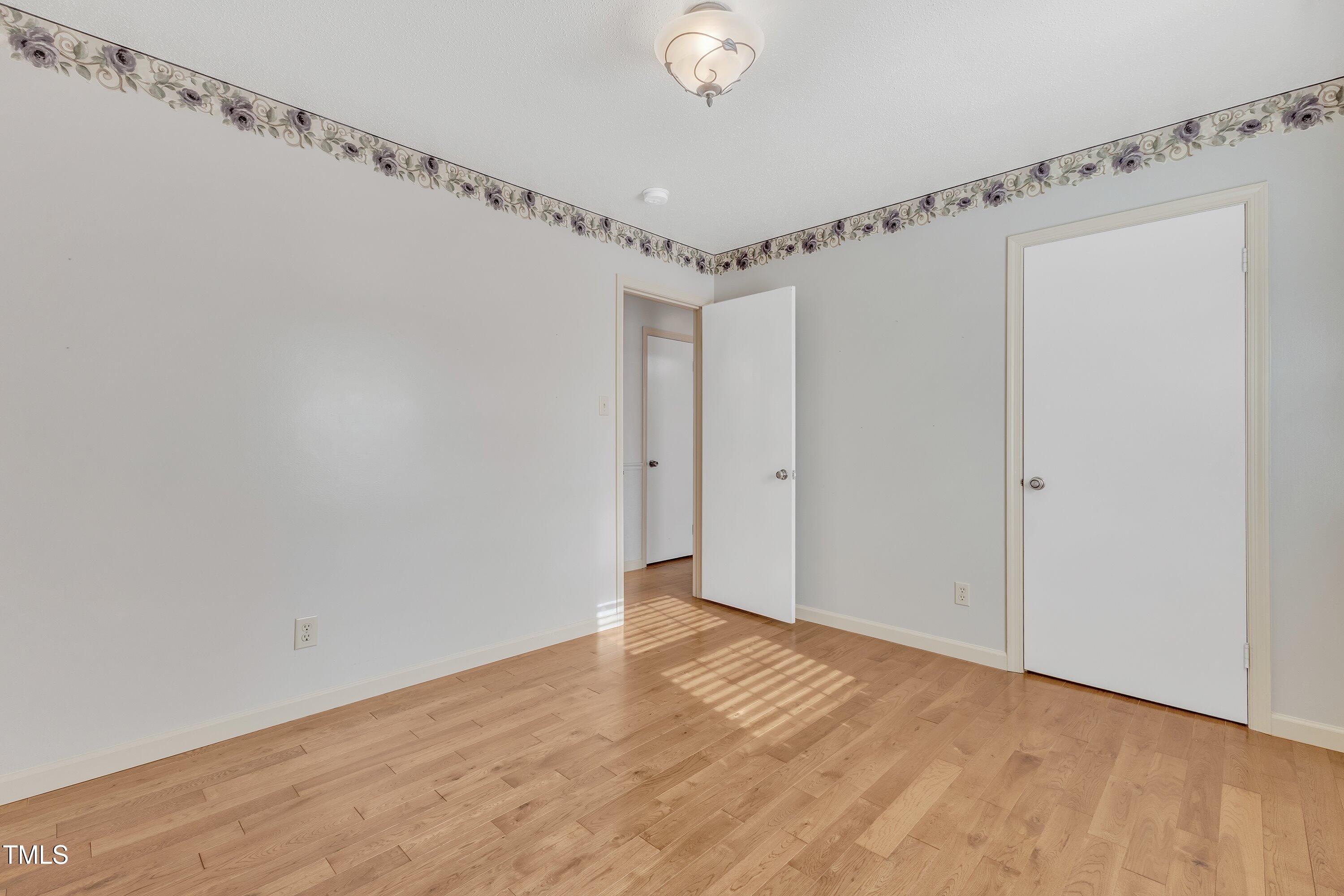 1402 Buckingham Road