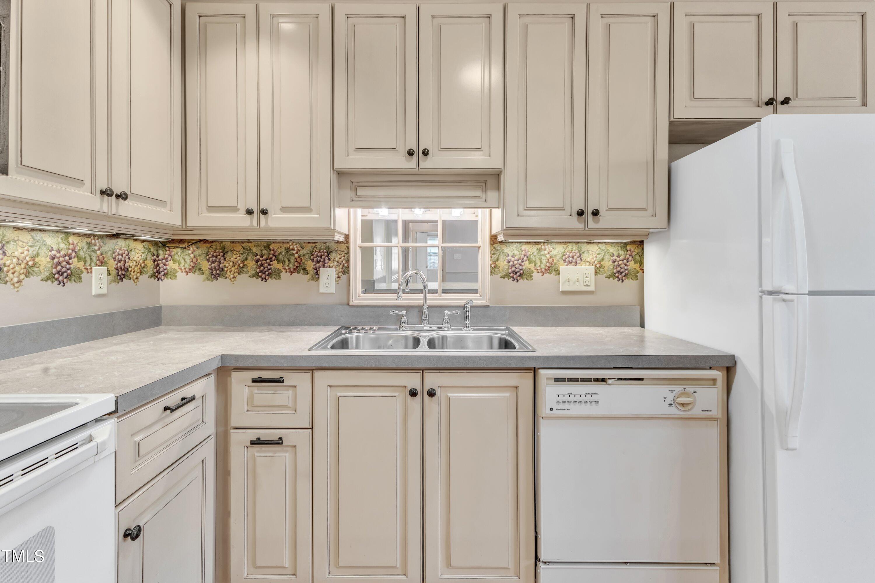 1402 Buckingham Road