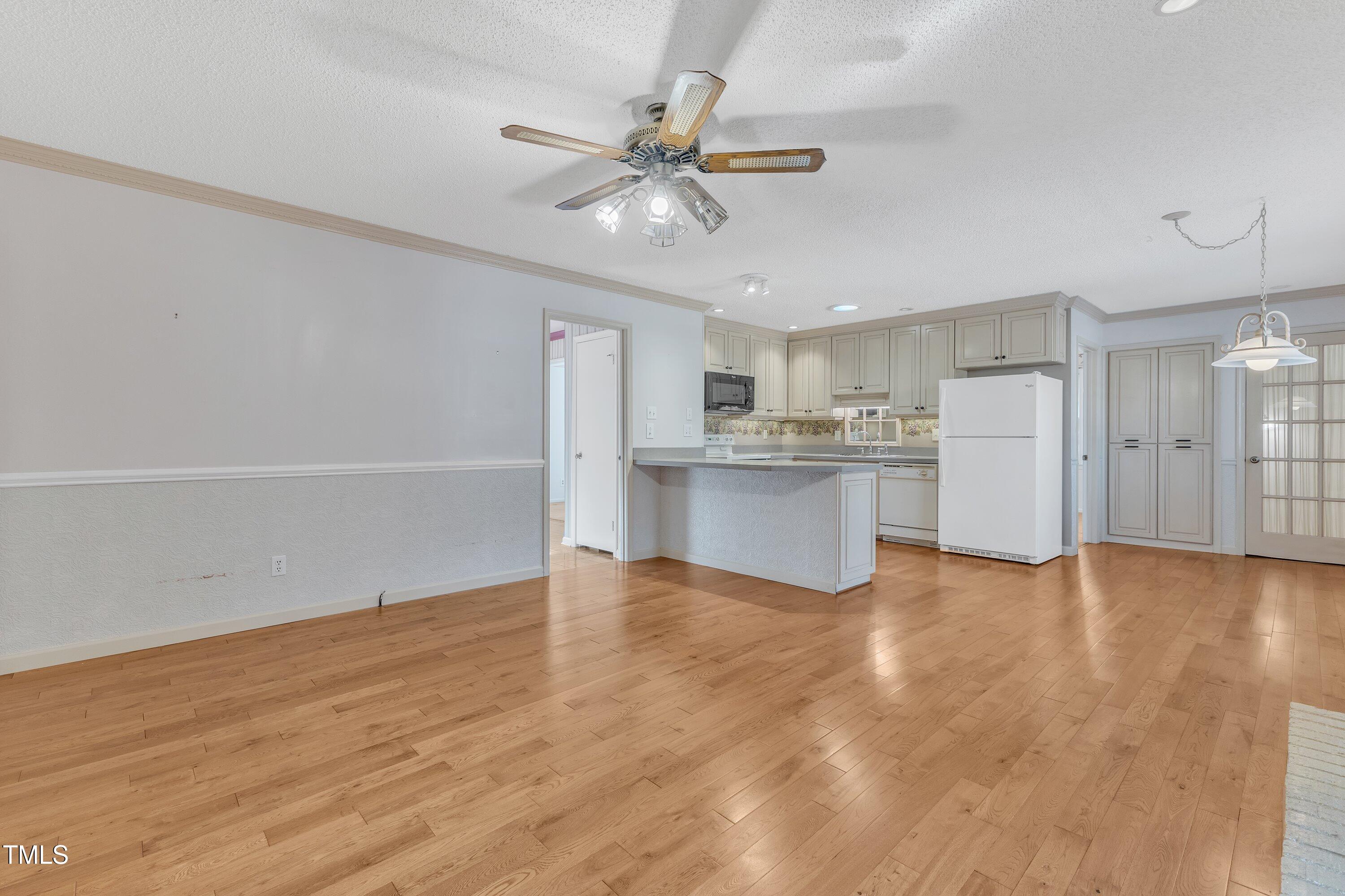 1402 Buckingham Road