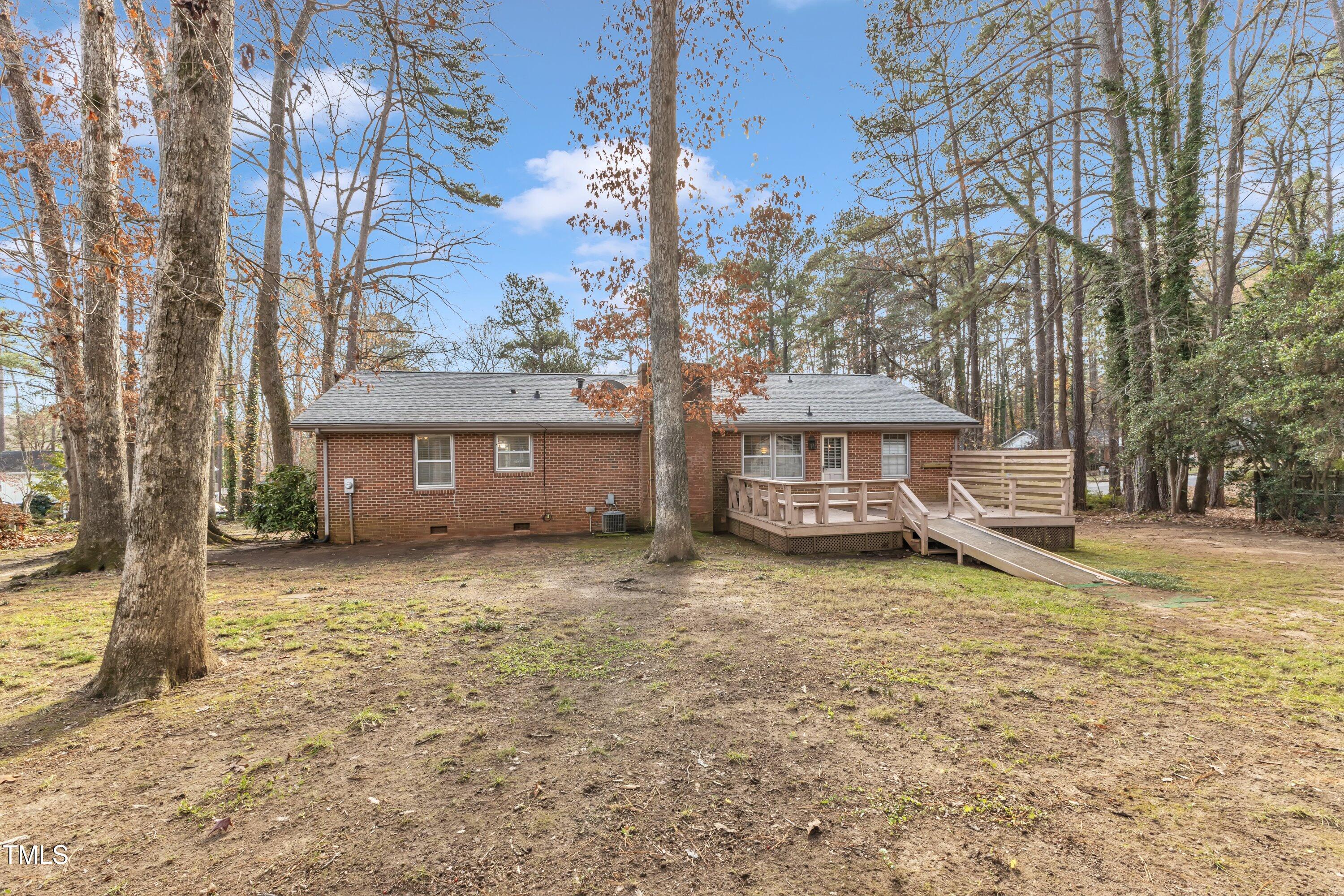 1402 Buckingham Road