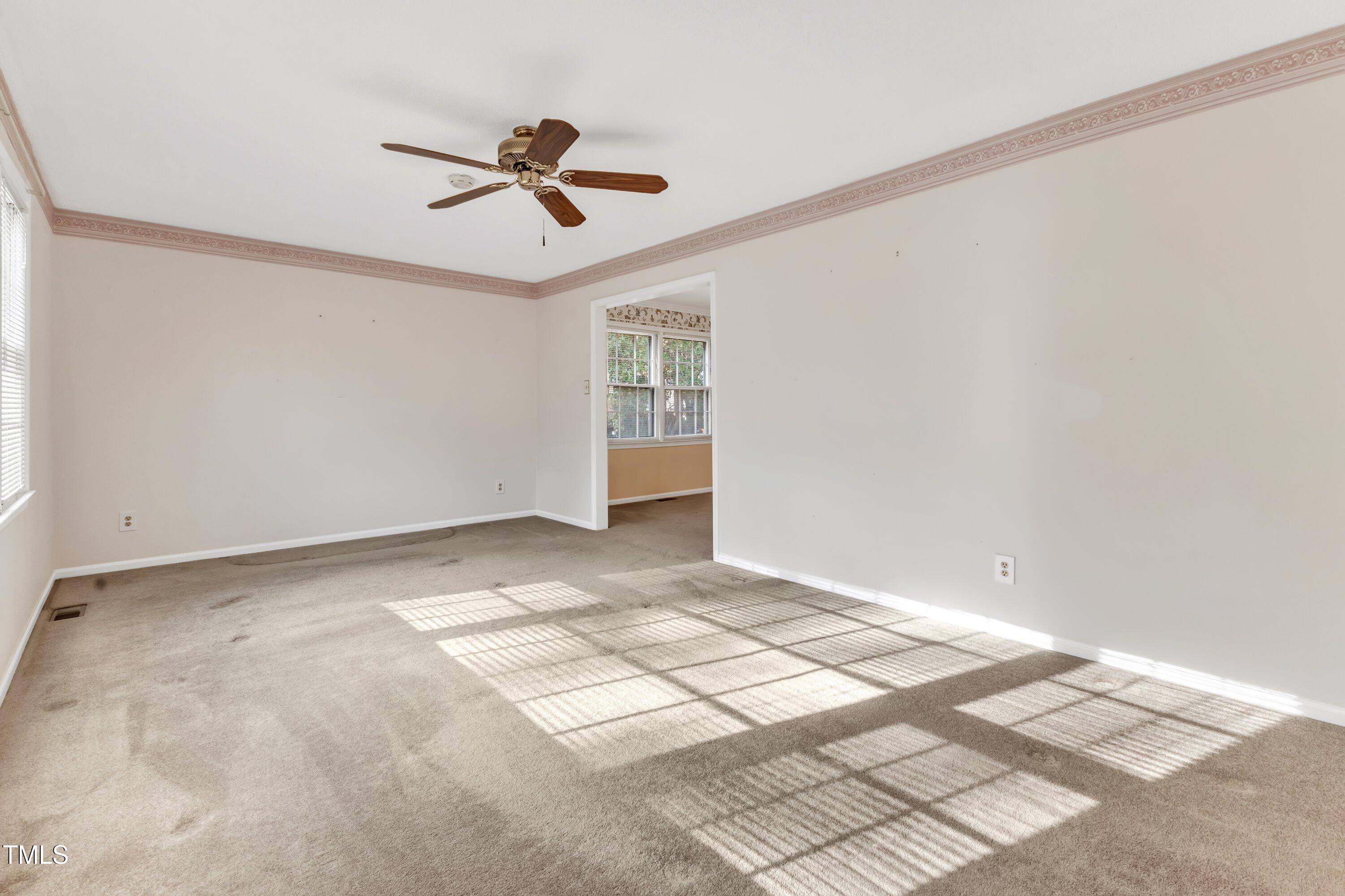 1402 Buckingham Road