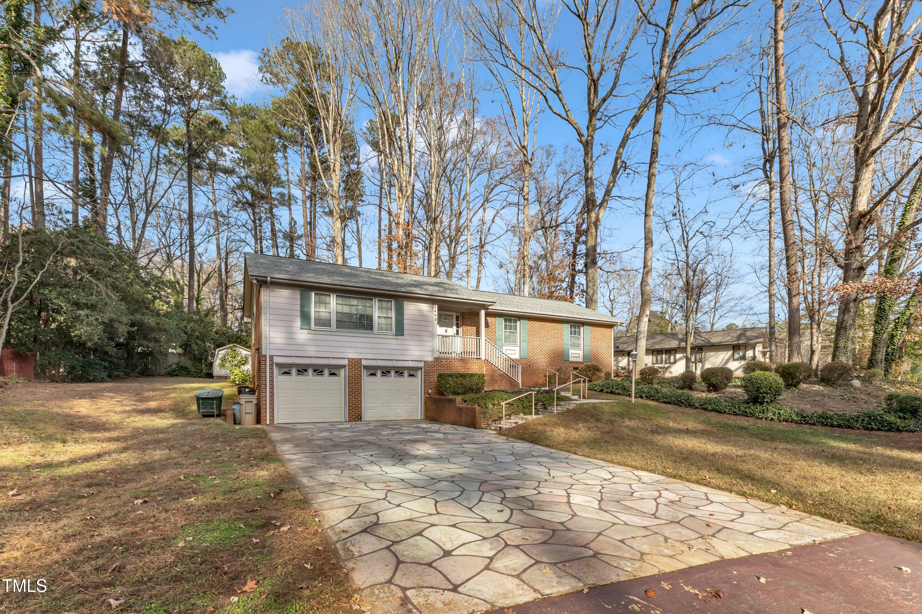 1402 Buckingham Road