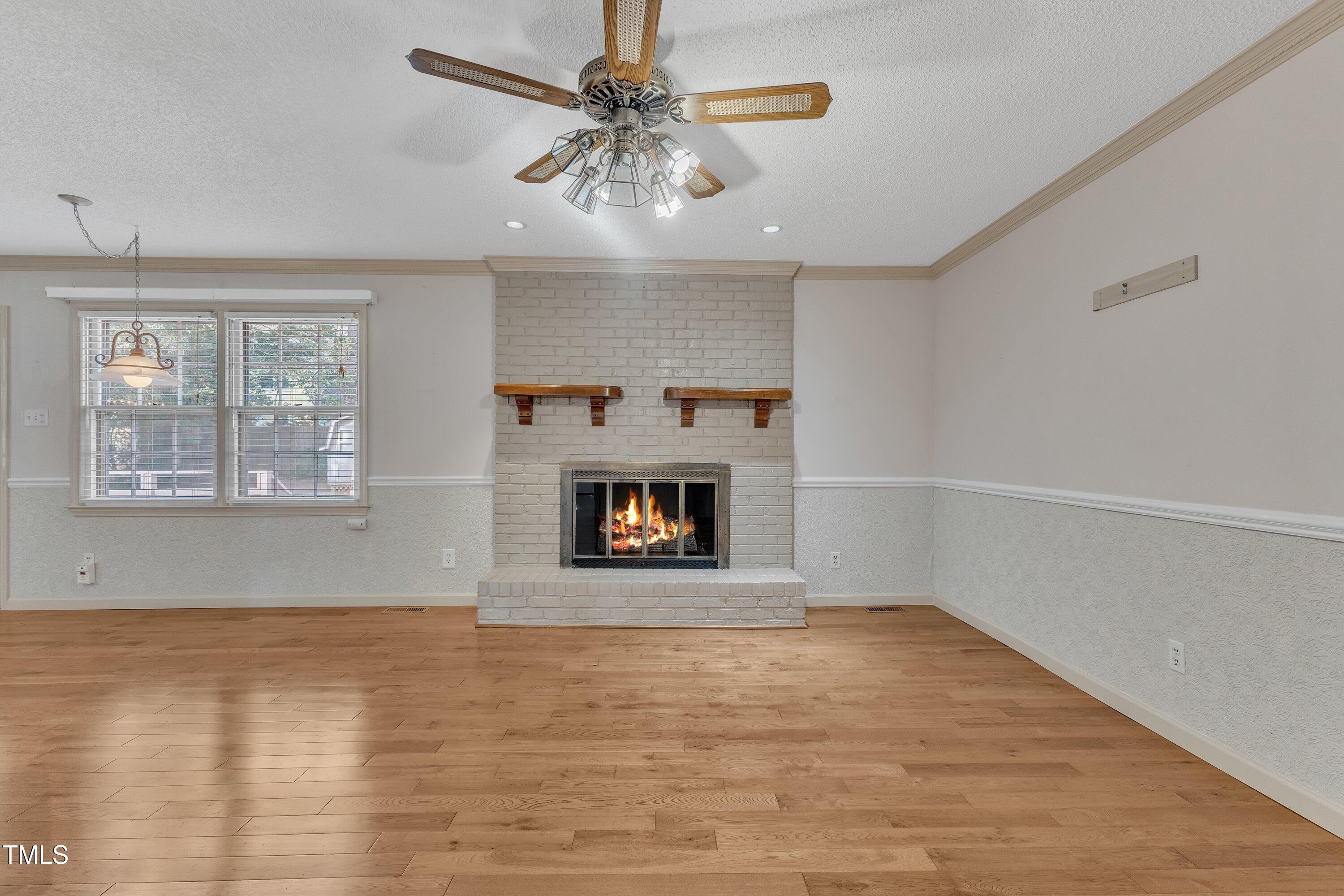 1402 Buckingham Road