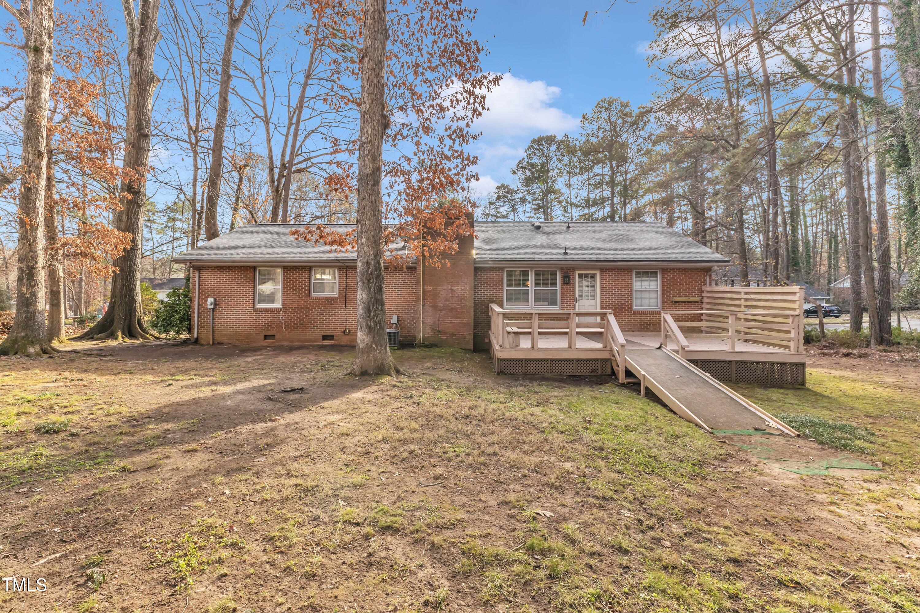 1402 Buckingham Road