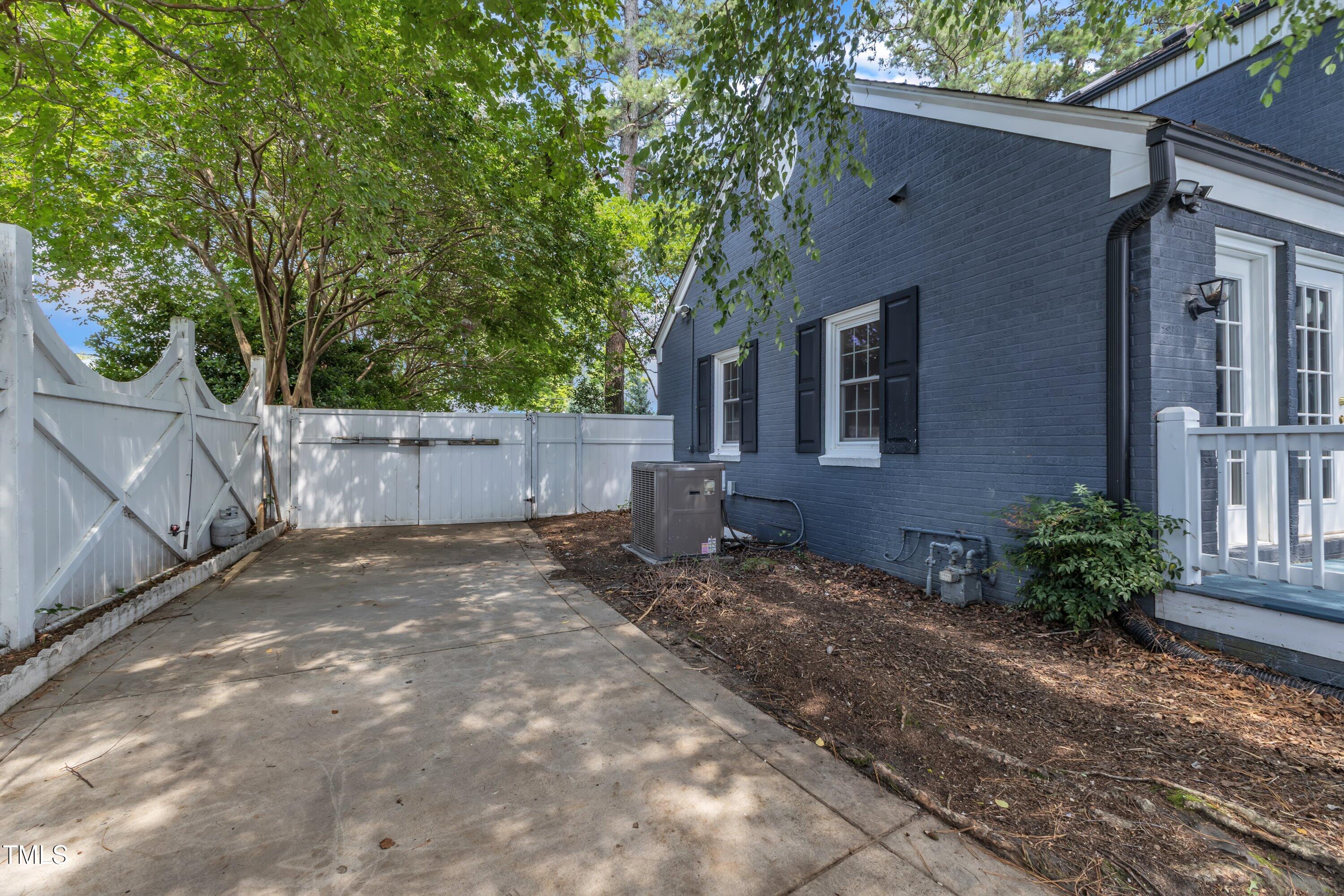300 S Pine Street