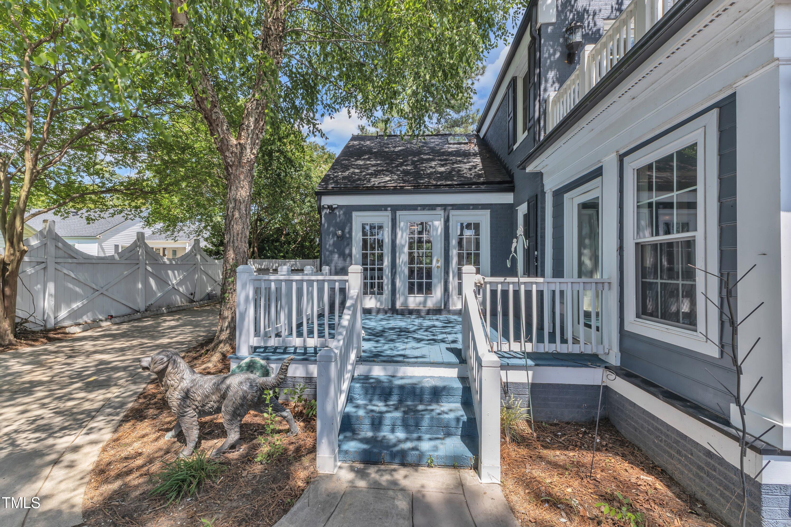 300 S Pine Street