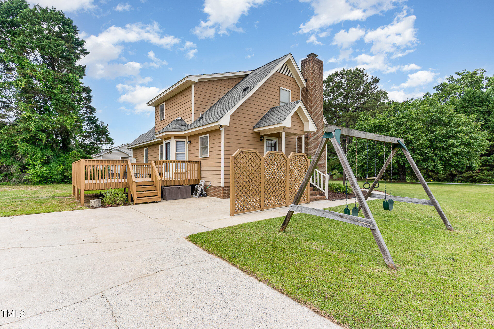 123 Sanders Road Road