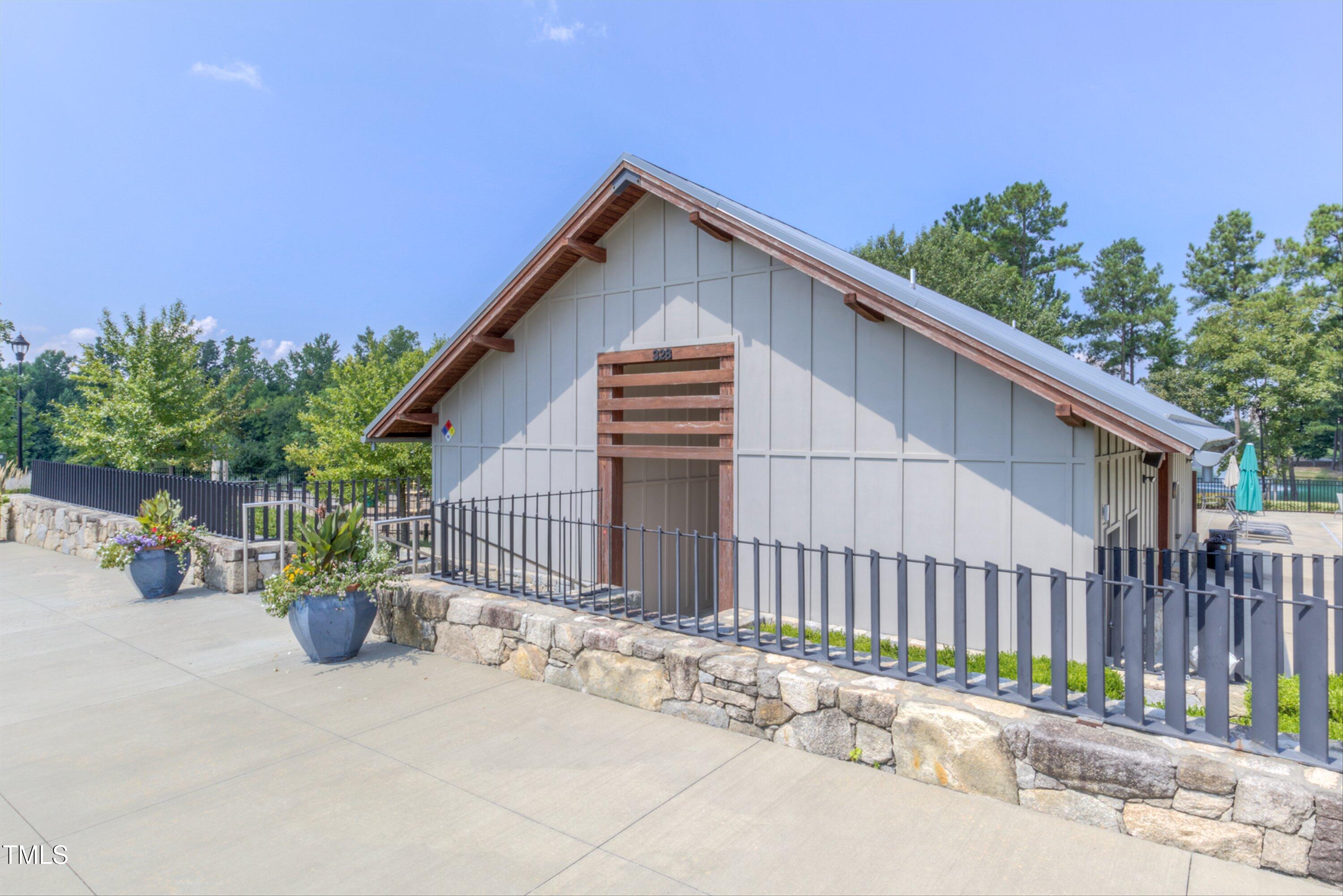 260 Dry Canyon Drive