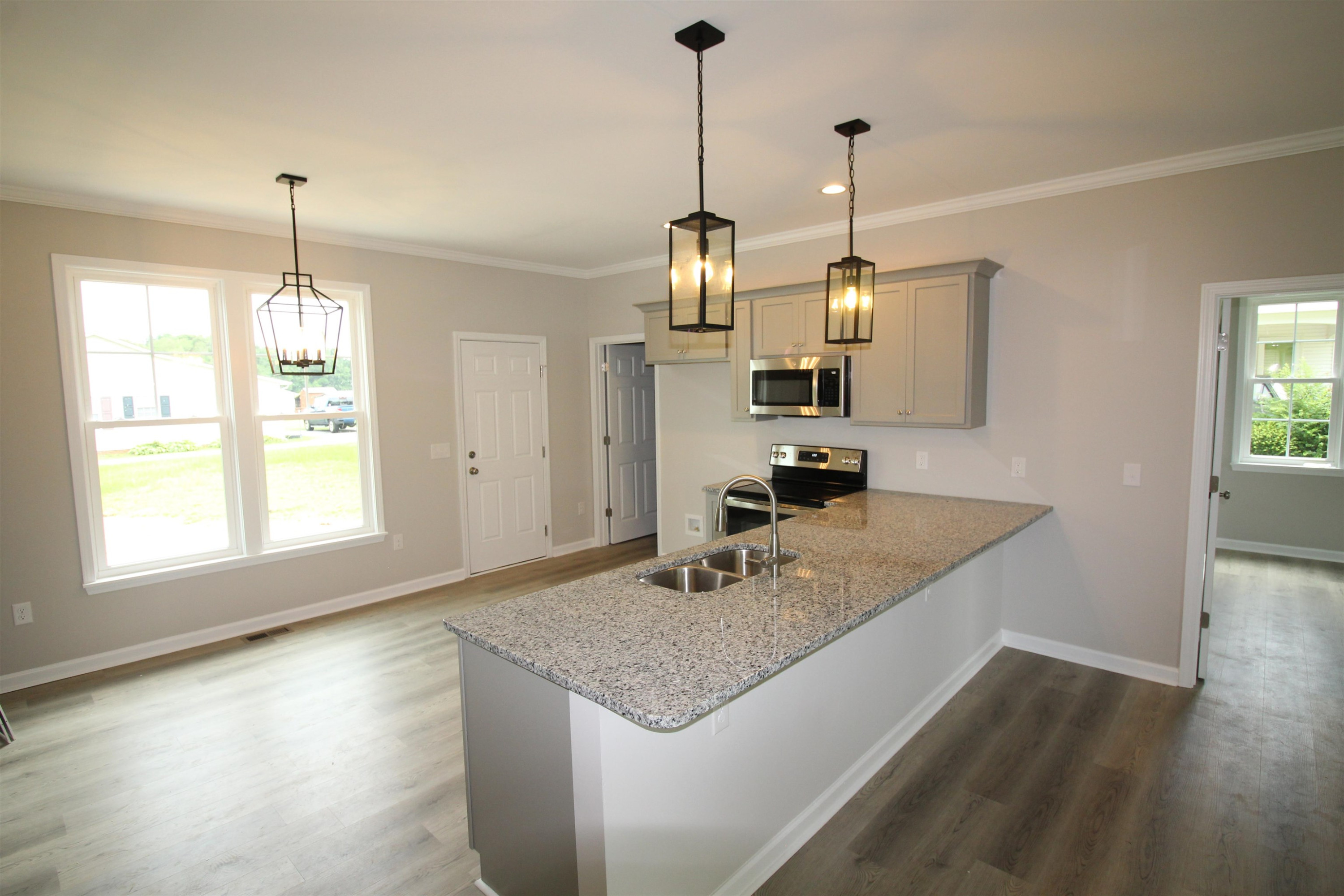 462 E Stewart Street