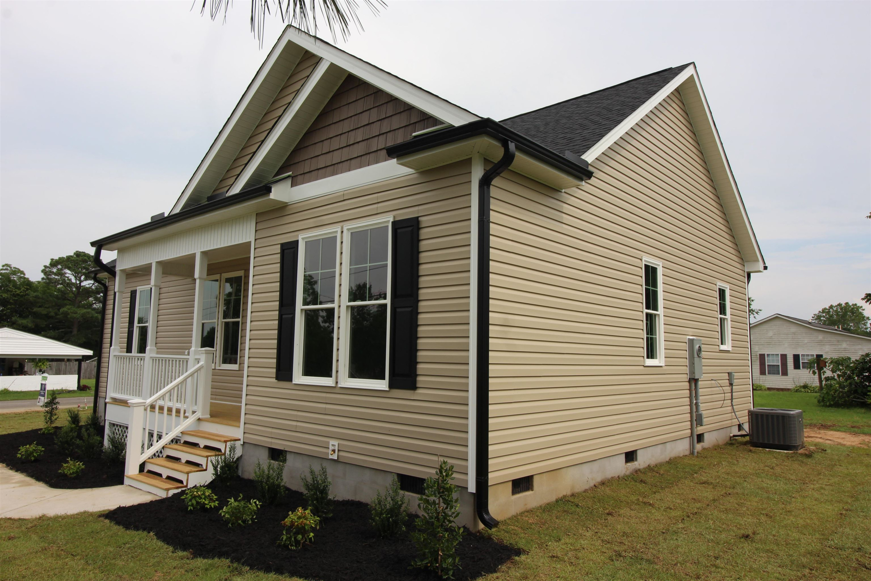 462 E Stewart Street