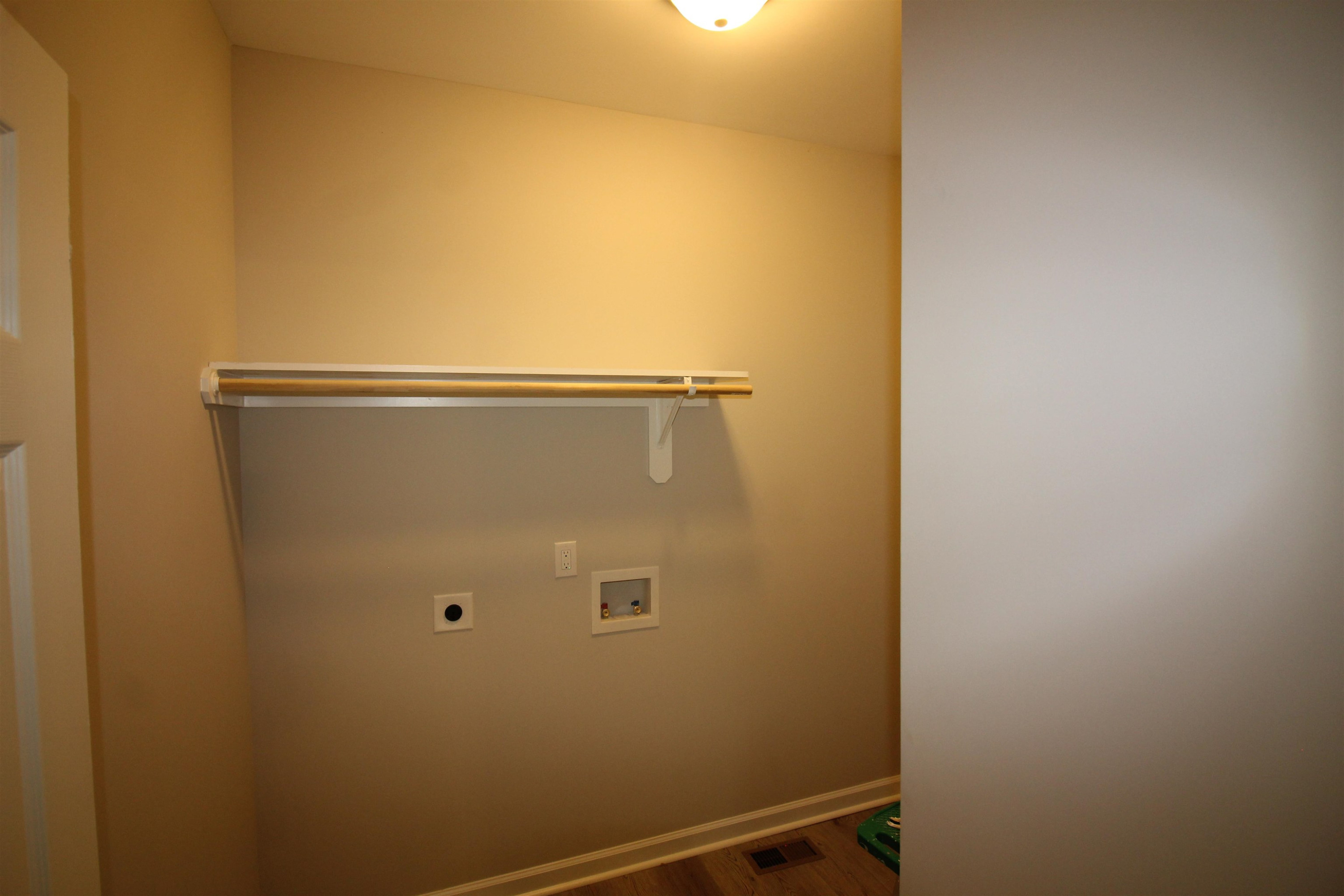 462 E Stewart Street