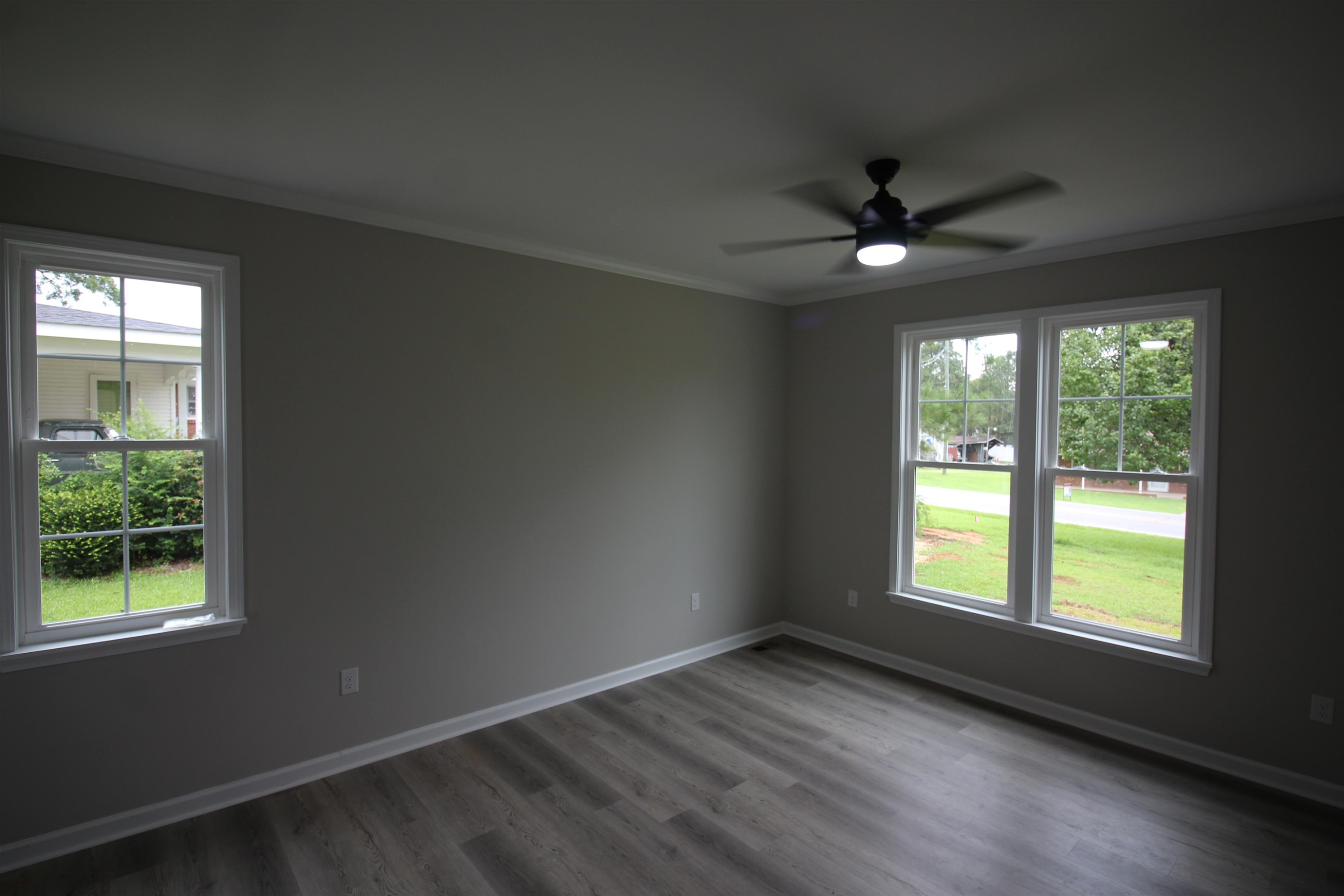 462 E Stewart Street