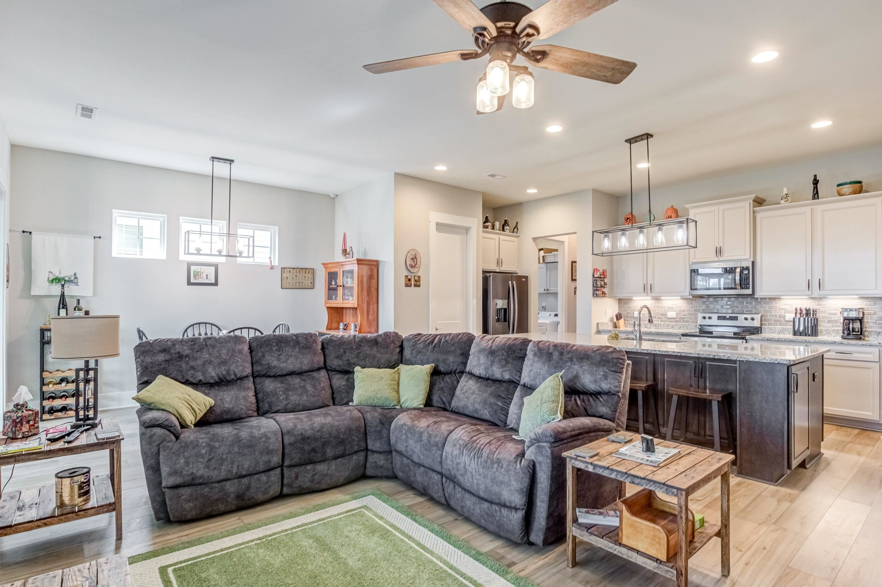 137 Warm Wind Drive