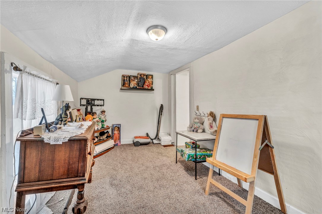62 S Groveland Street