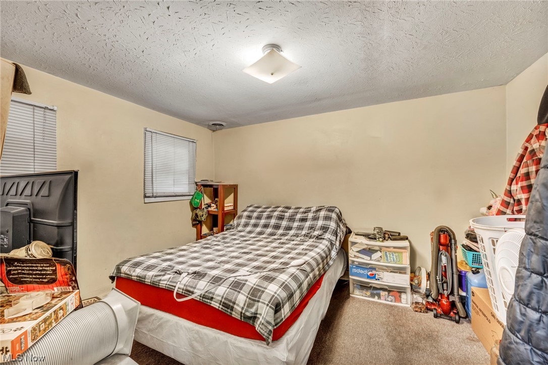 62 S Groveland Street