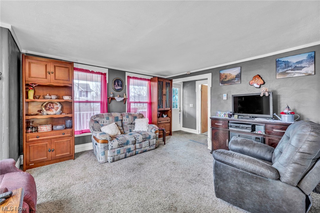 62 S Groveland Street