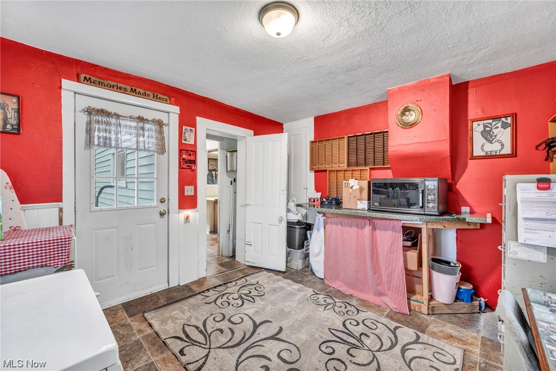 62 S Groveland Street