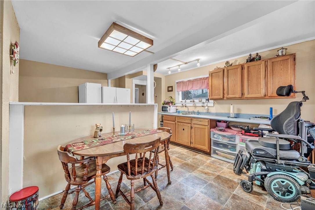 62 S Groveland Street