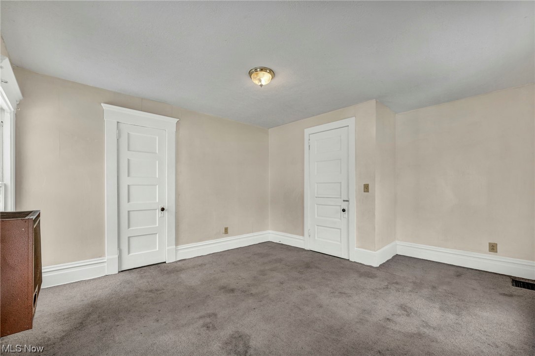 278 E College