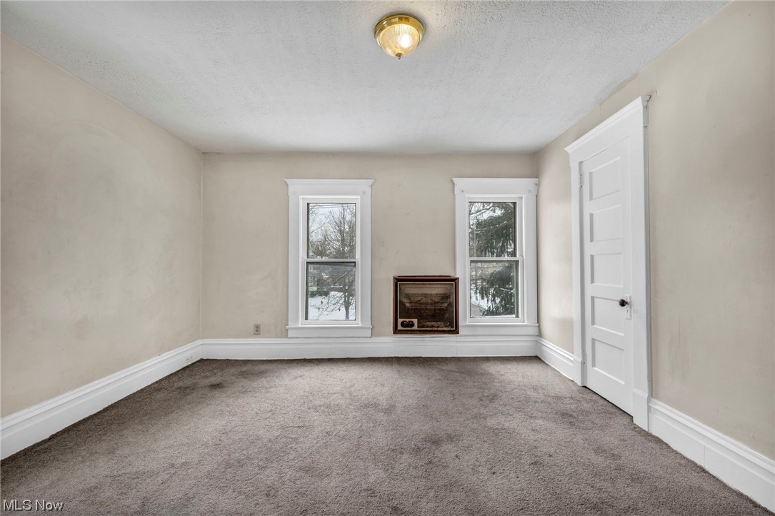 278 E College