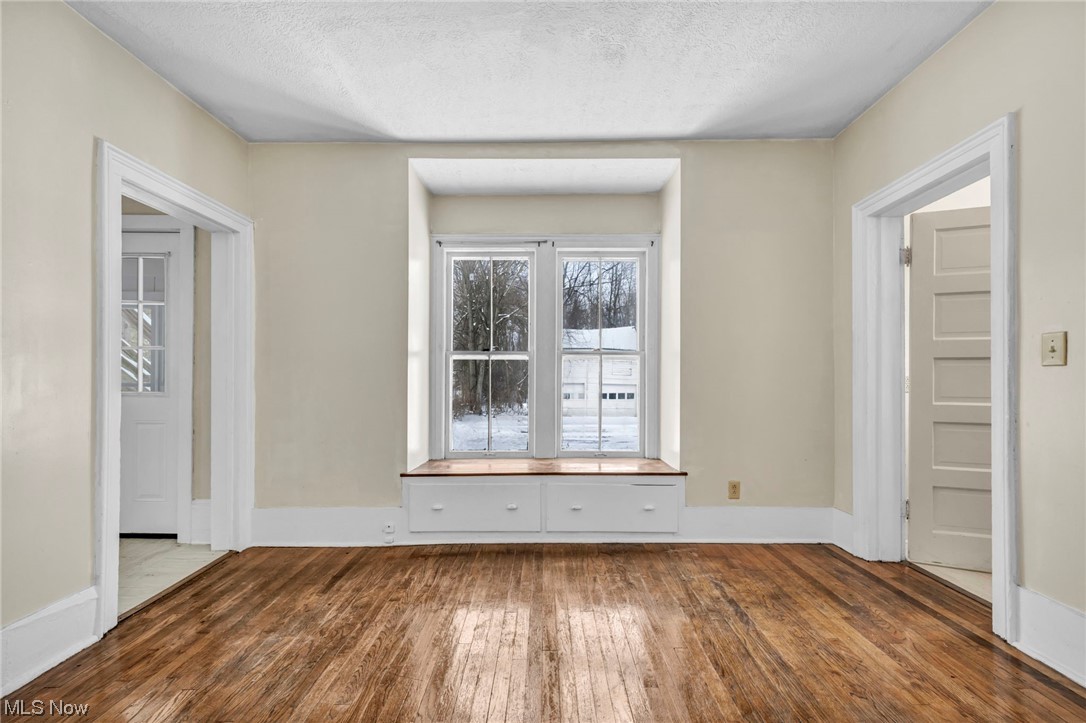 278 E College