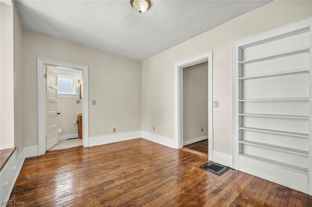 278 E College