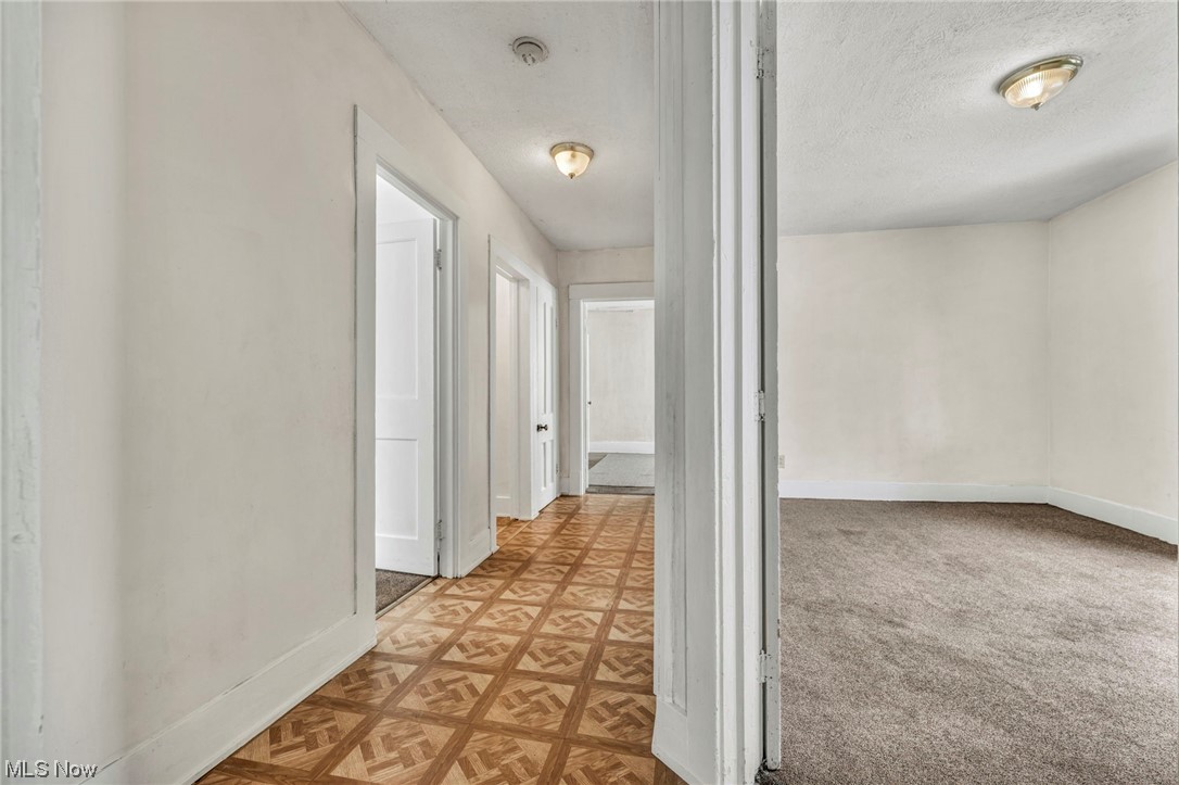 278 E College