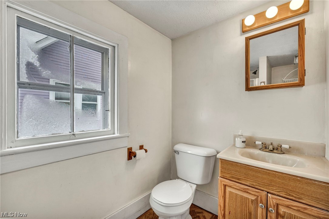 278 E College