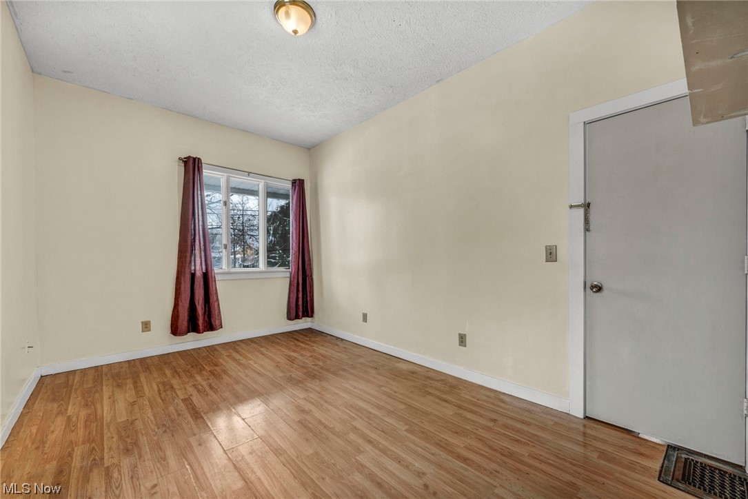 278 E College
