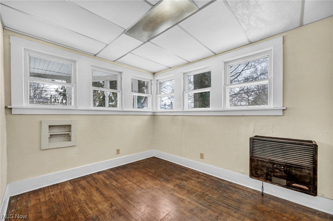 278 E College