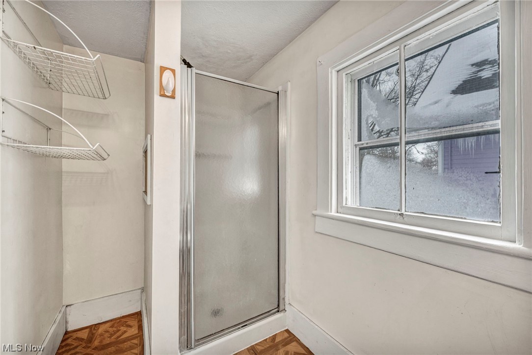 278 E College