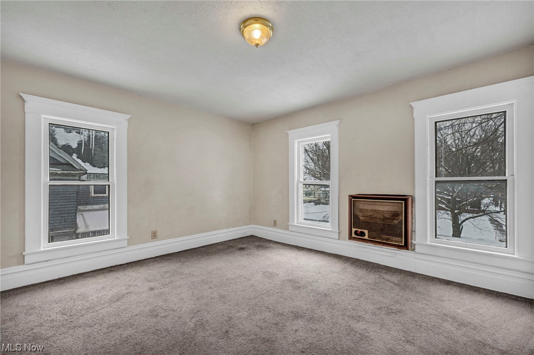 278 E College