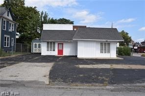 475 Middle Avenue
