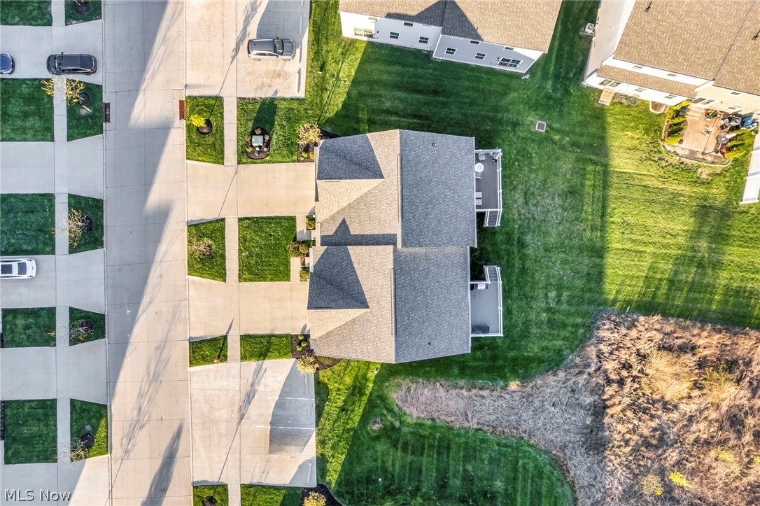 3220 Broadleaf Way